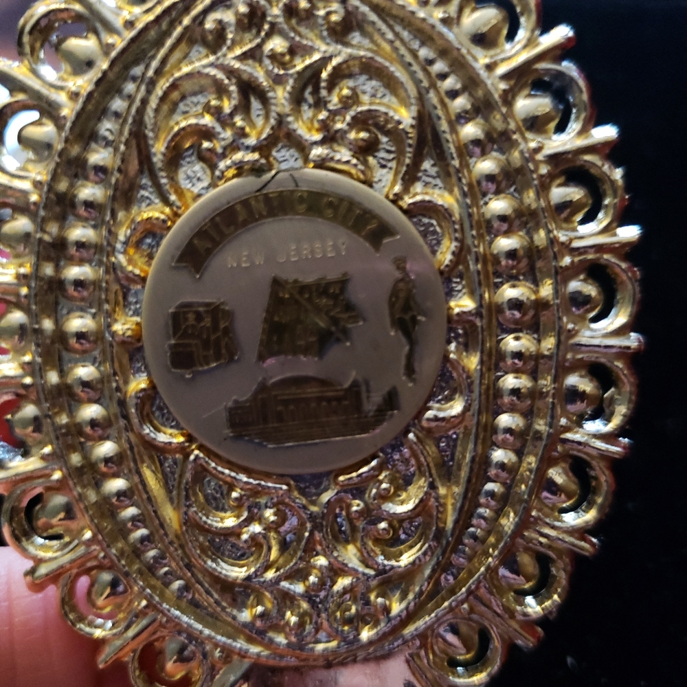 Mirror - Picture 4 of 4